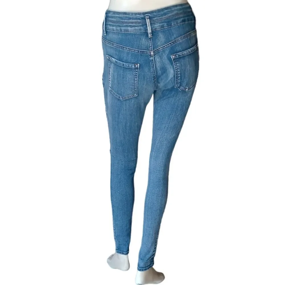 669844.....Chiole Skinny Jeans Size 3, W24